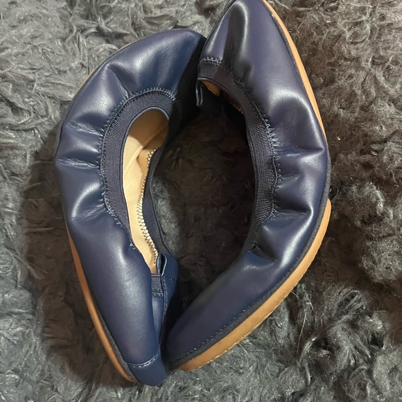 YOSI SAMRA navy blue leather, ballet flats, size 7 brand new - Picture 3 of 6